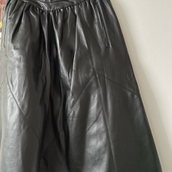Zara Black Faux Leather Skirt XS - Picture 2 of 6
